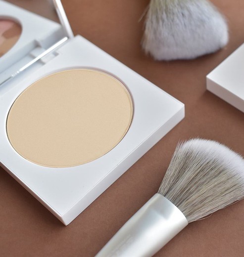 Mattifying compact powder Look Expert 01 Natural Finish