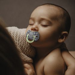 Suavinex Chupete Noche Anatómico Silicona 0-6 Meses 2 uds